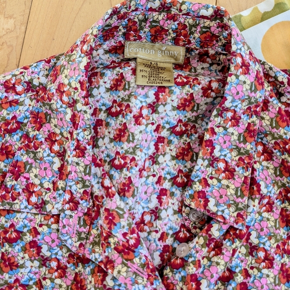 Floral Cotton Ginny Sleeveless Button up - Picture 2 of 2